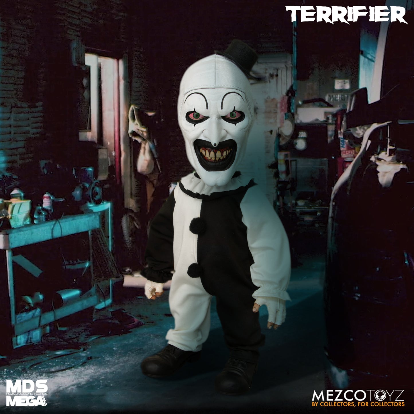 Mezco 15" Mega Scale With Sound Terrifier Art the Clown